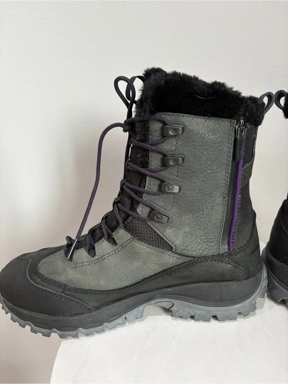 Merrell Thermo Rhea Mid Waterproof Size 8.5 Winter Boots Vibram Heavy duty